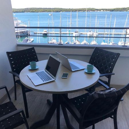 Pula Center Seaview Apartment Extérieur photo