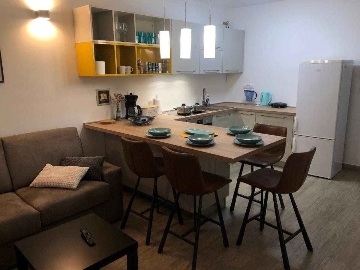 Pula Center Seaview Apartment Extérieur photo