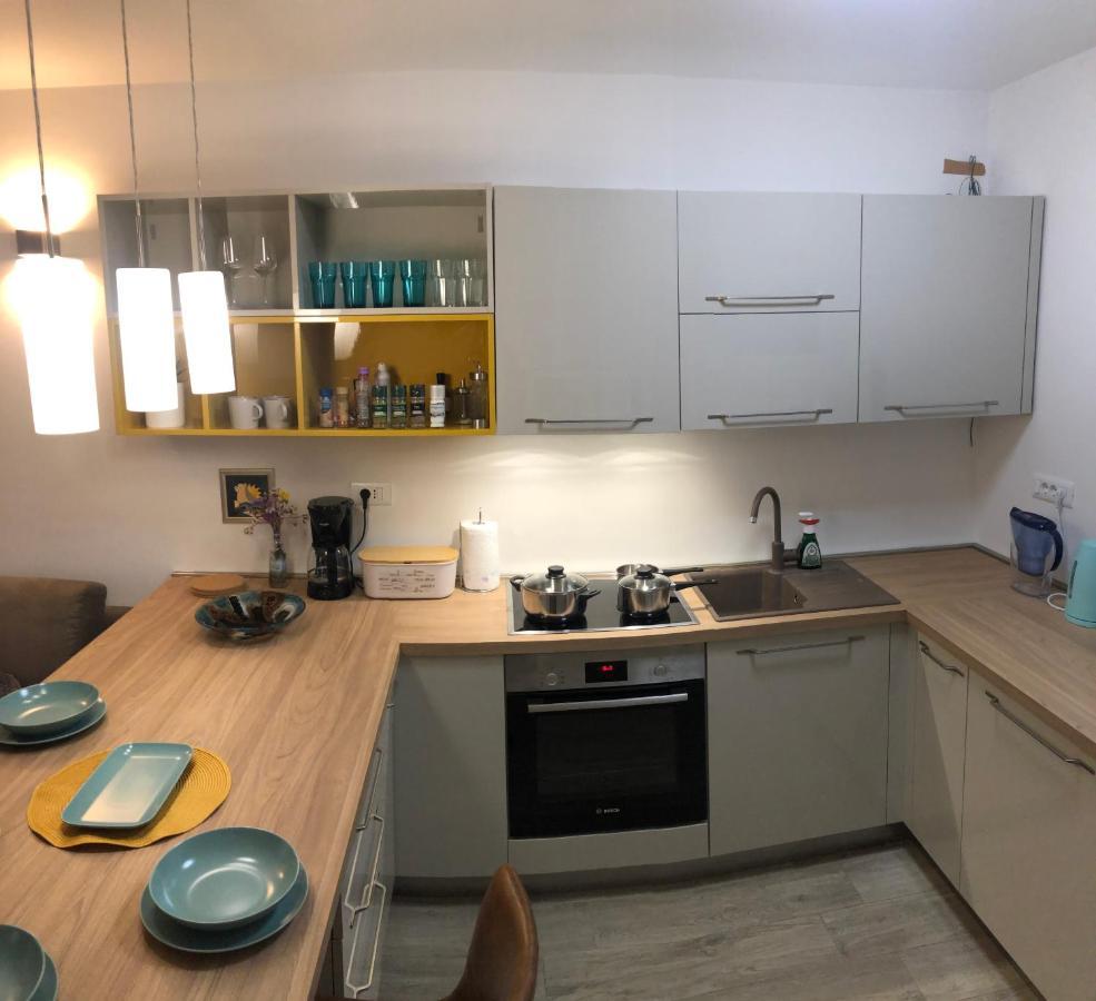 Pula Center Seaview Apartment Extérieur photo
