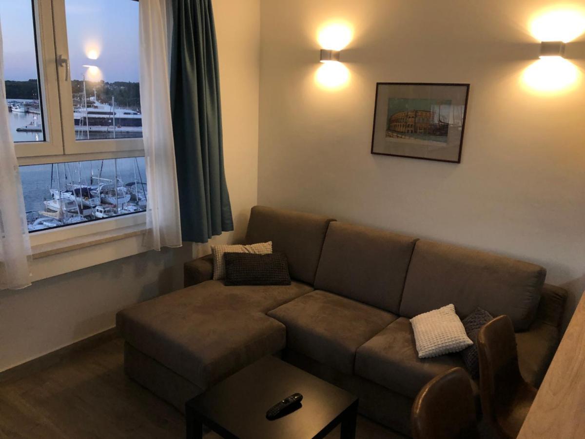Pula Center Seaview Apartment Extérieur photo